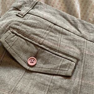 2004 Gap cotton trousers. 2% spandex. Flat front, mid rise, trouser leg.